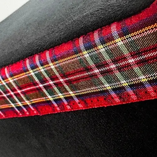 Tartan trim on drum reusable box